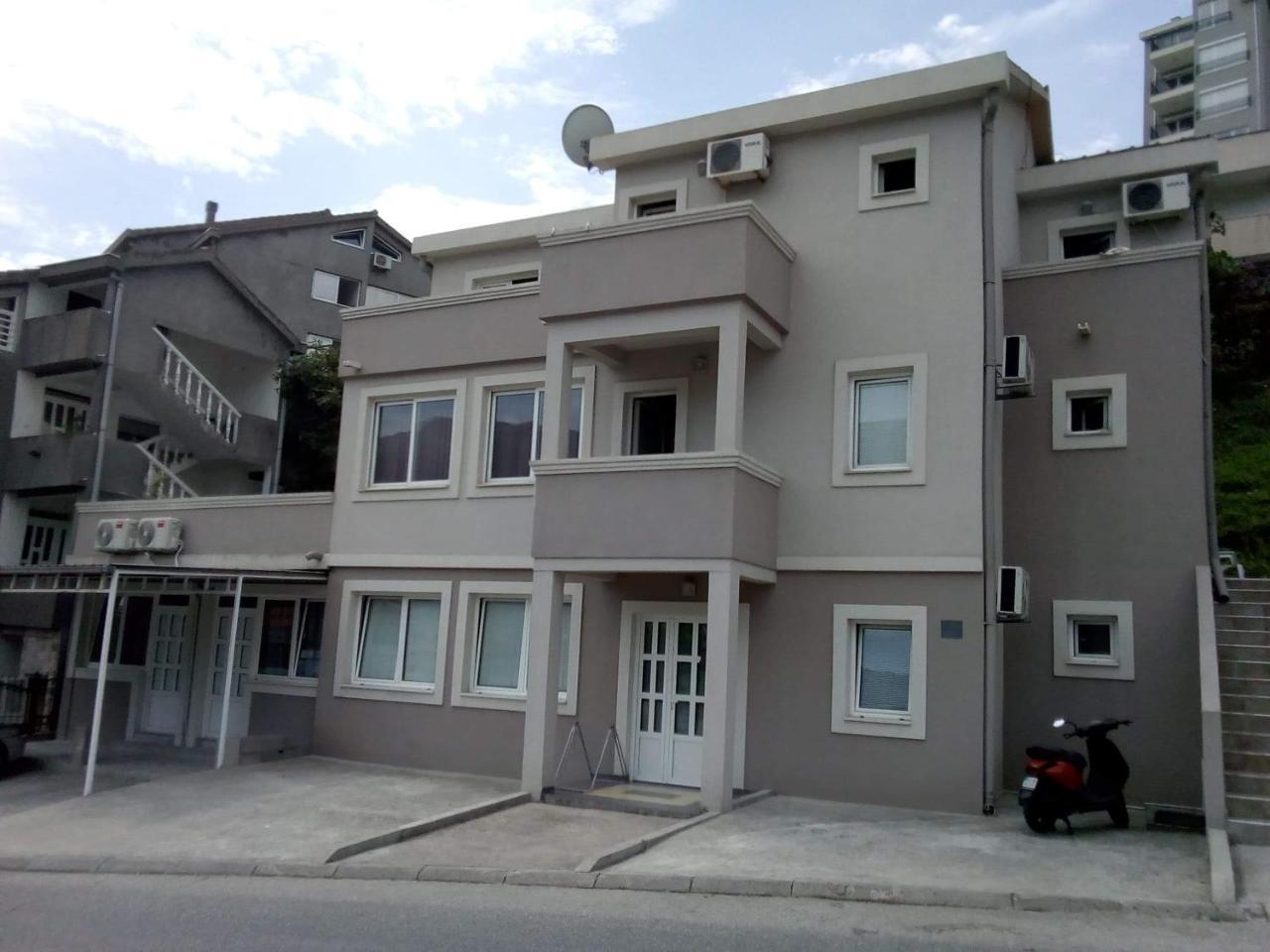 בודווה Tara Deluxe Apartment מראה חיצוני תמונה