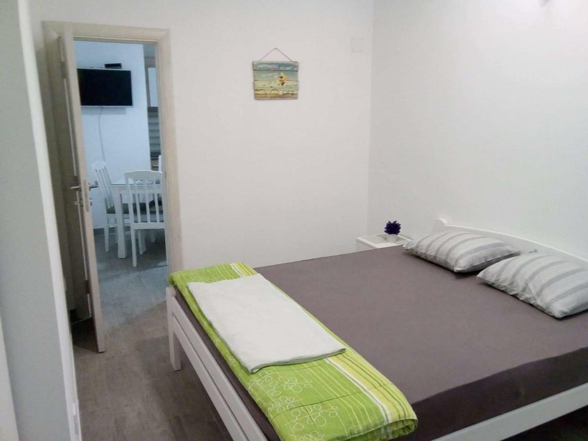 בודווה Tara Deluxe Apartment מראה חיצוני תמונה
